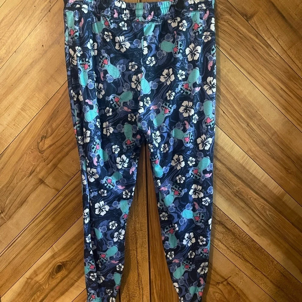 Disney Lilo & Stitch Floral Hawaiian Jogger Pajama Lounge Pants Women’s Large - Picture 6 of 7
